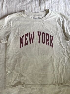 Brandy Melville Off-White Tee with Burgundy Graphic